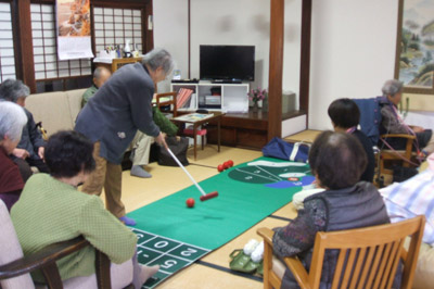 屋内レクレーションの風景